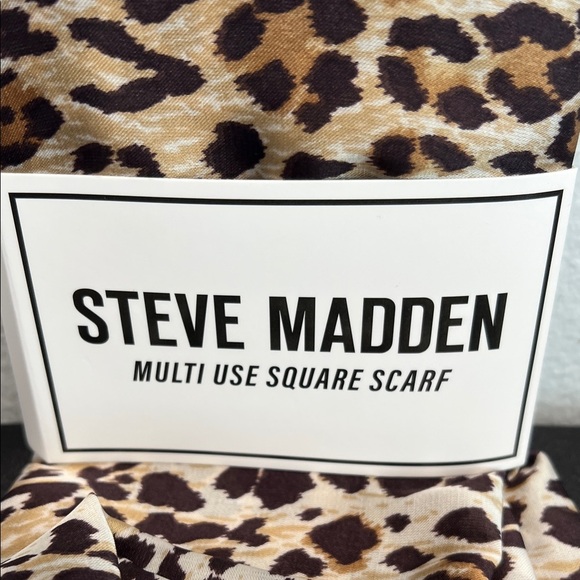 Steve Madden | Leopard Print Scarf - Picture 2 of 4